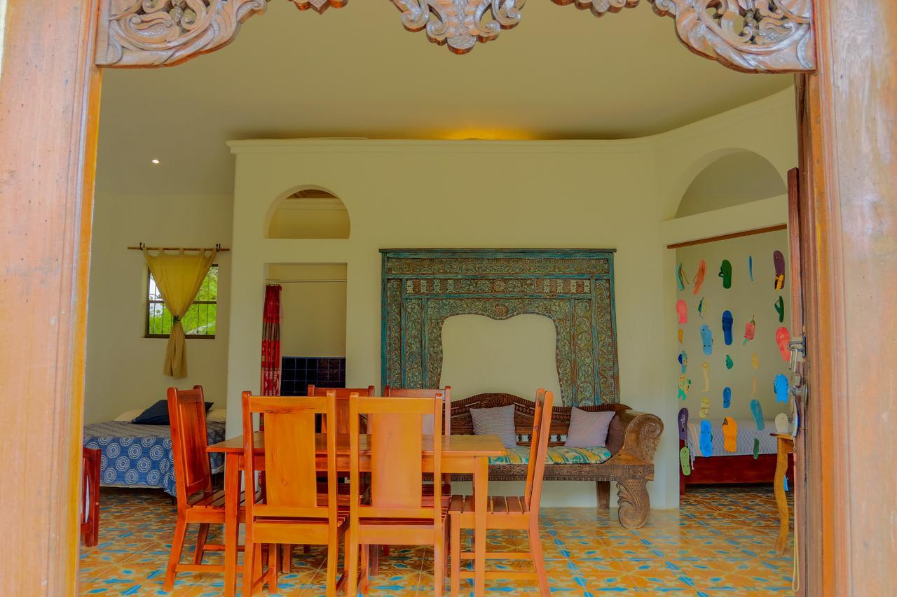 Two Brothers Surf Resort 톨라 외부 사진